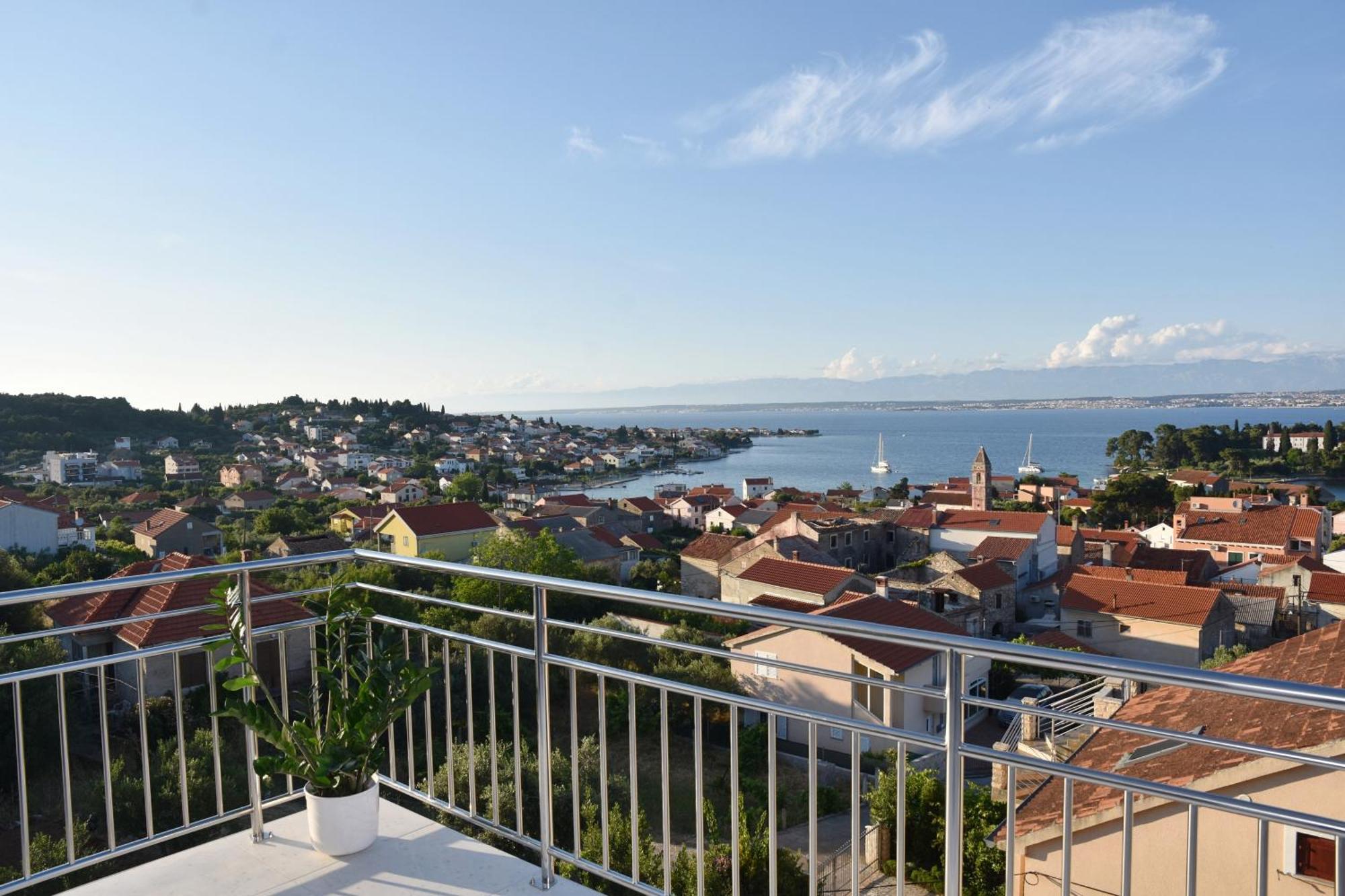 Villa Ana Preko Eksteriør bilde